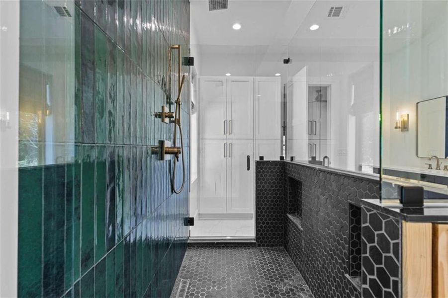 Furnished interior view inside a new home in , Monroe (Image 12).