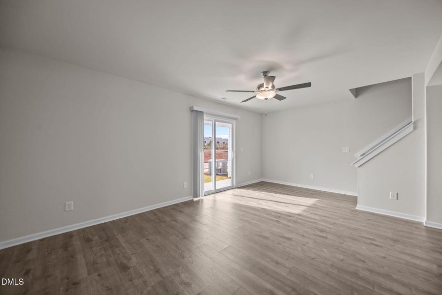 18-web-or-mls-IMG_9701 18-web-or-mls-IMG_9701