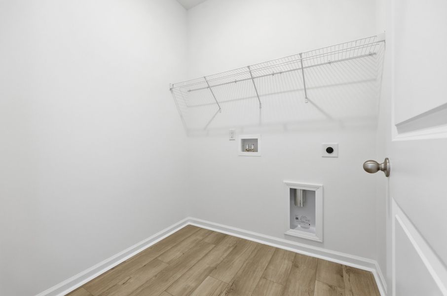 Representative unfurnished interior of a home built from the Habersham II by Great Southern Homes in Edgefield, Loris (Image 86).