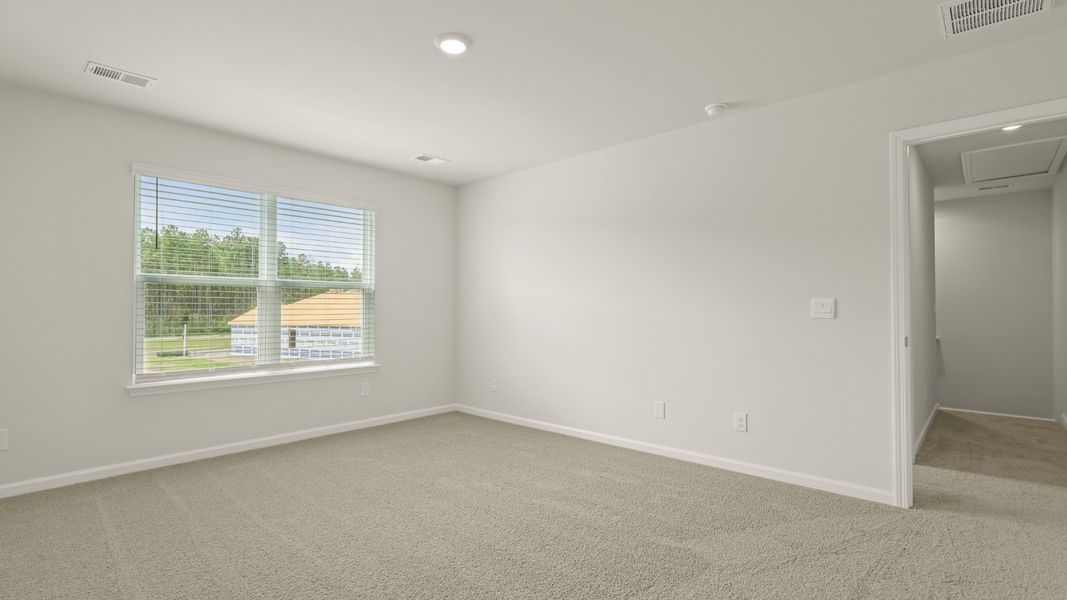 Spacious, unfurnished interior of a new home in Hillcrest, Ravenel (Image 19).