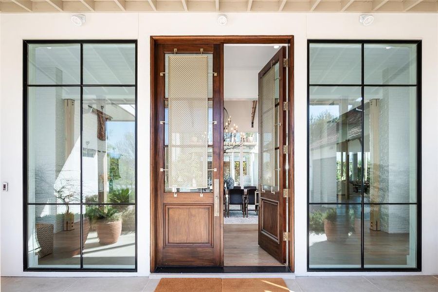 Exterior details and patio area of a home in , Dallas (Image 30).