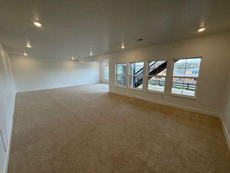 Spacious, unfurnished interior of a new home in Macanta, Castle Rock (Image 5).