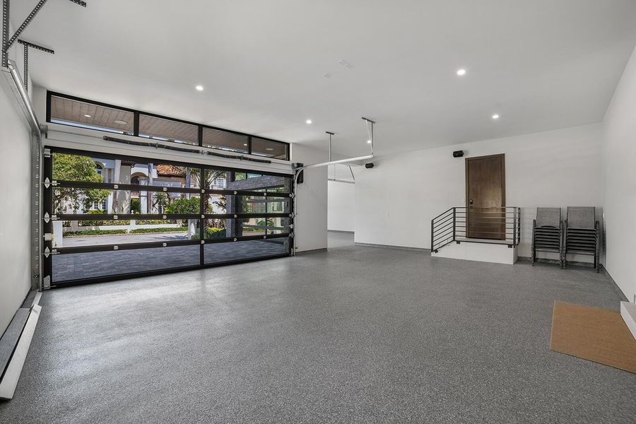 _LG10337-MLS _LG10337-MLS