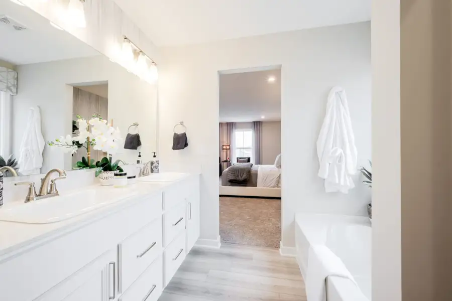 Representative furnished interior of a home built from the Yosemite by Fischer Homes in Cherry Glen, Euharlee (Image 5).