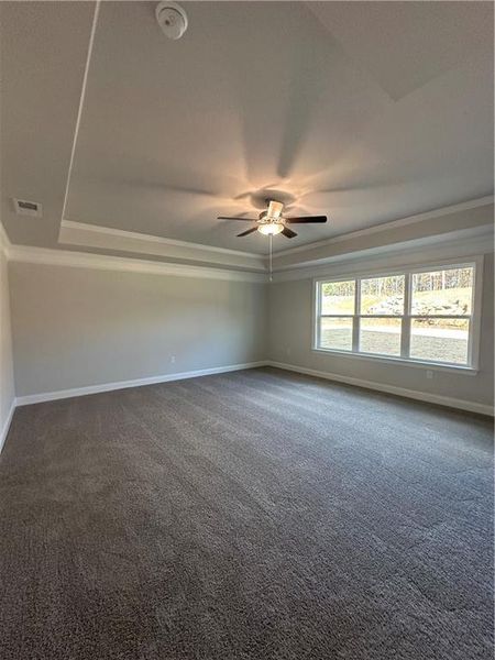 Spacious, unfurnished interior of a new home in Mirror Lake at South Harbour, Villa Rica (Image 26).