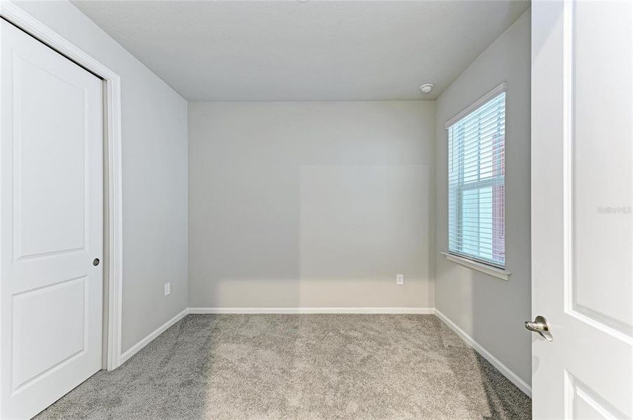 Spacious, unfurnished interior of a new home in Wellen Park, Venice (Image 26).