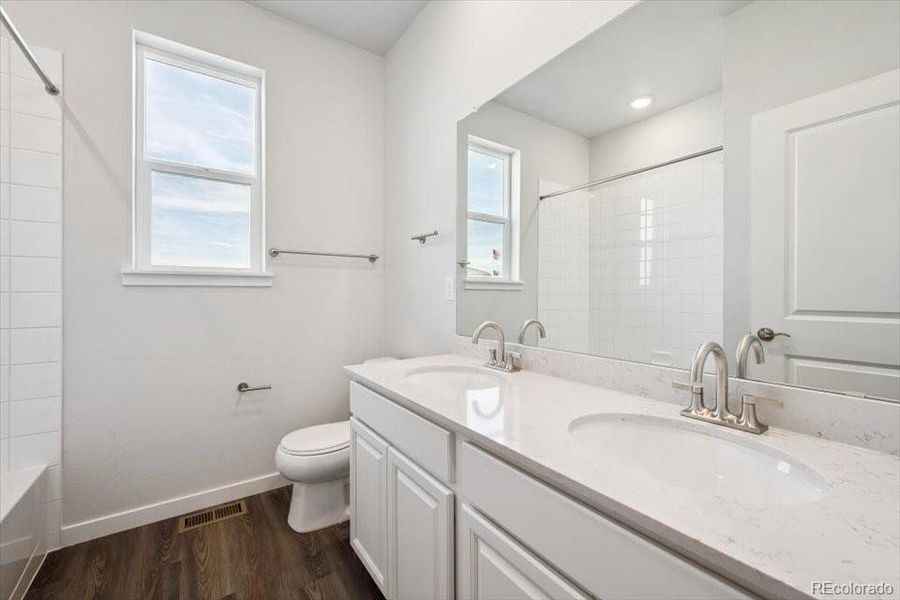 Furnished interior view inside a new home in The Aurora Highlands, Aurora (Image 7). Furnished interior view inside a new home in The Aurora Highlands, Aurora (Image 7).