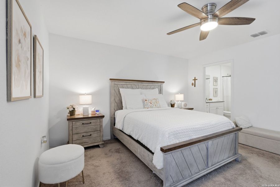 Furnished interior view inside a new home in Mission del Lago, San Antonio (Image 11). Furnished interior view inside a new home in Mission del Lago, San Antonio (Image 11).