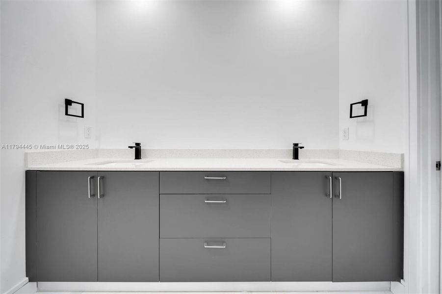 Furnished interior view inside a new home in , Cape Coral (Image 4). Furnished interior view inside a new home in , Cape Coral (Image 4).