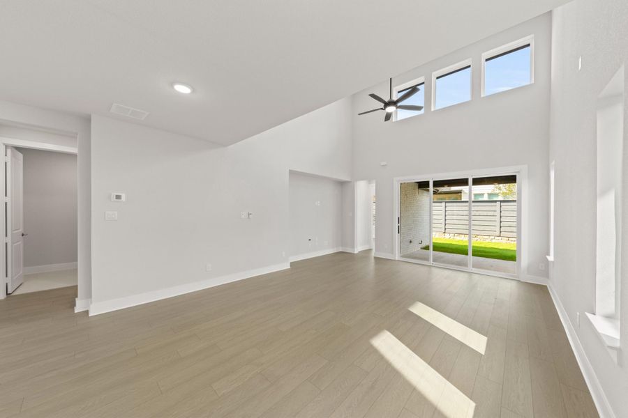 Spacious, unfurnished interior of a new home in Garden Collection at Union Park, Little Elm (Image 11).