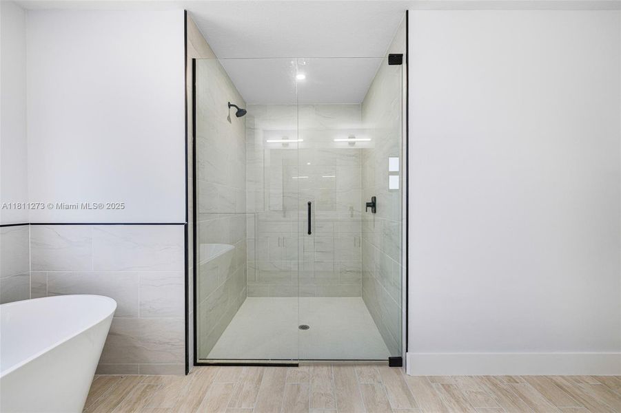 Image 33 of a home in .