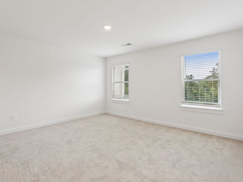 Spacious, unfurnished interior of a new home in Cedarcrest Townhomes, Fairview (Image 10).