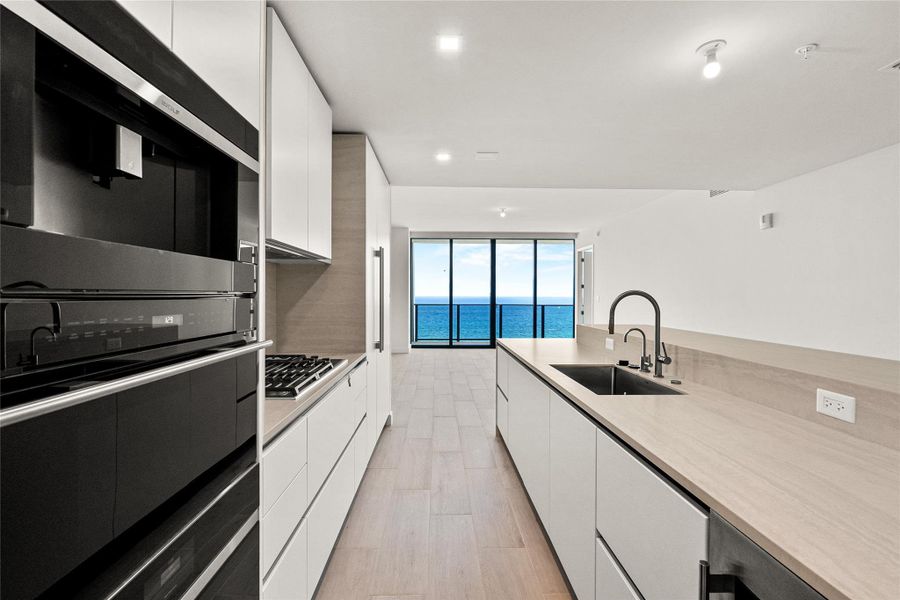 Furnished interior view inside a new home in , Pompano Beach (Image 14).