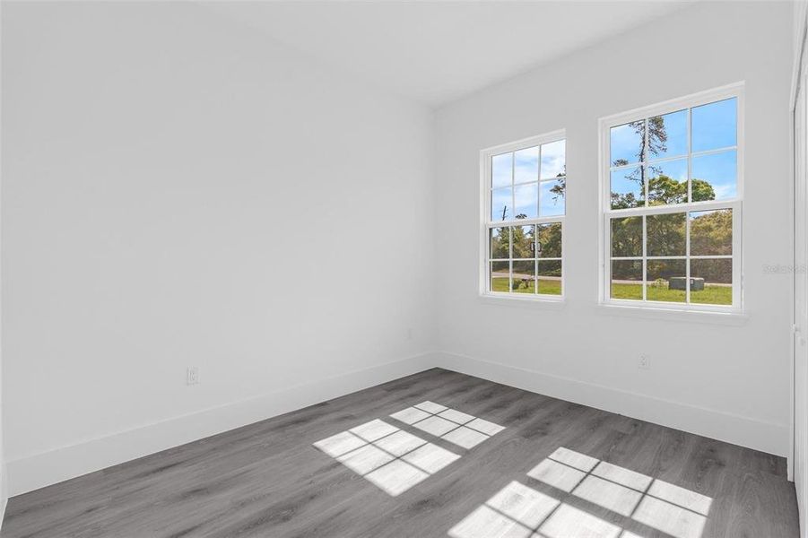 Spacious, unfurnished interior of a new home in , Ocala (Image 35).