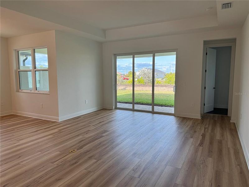 Spacious, unfurnished interior of a new home in Vistera of Venice, Nokomis (Image 21).