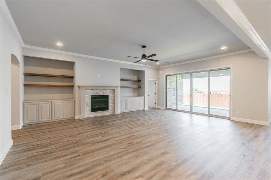 Spacious, unfurnished interior of a new home in , Alvarado (Image 18).