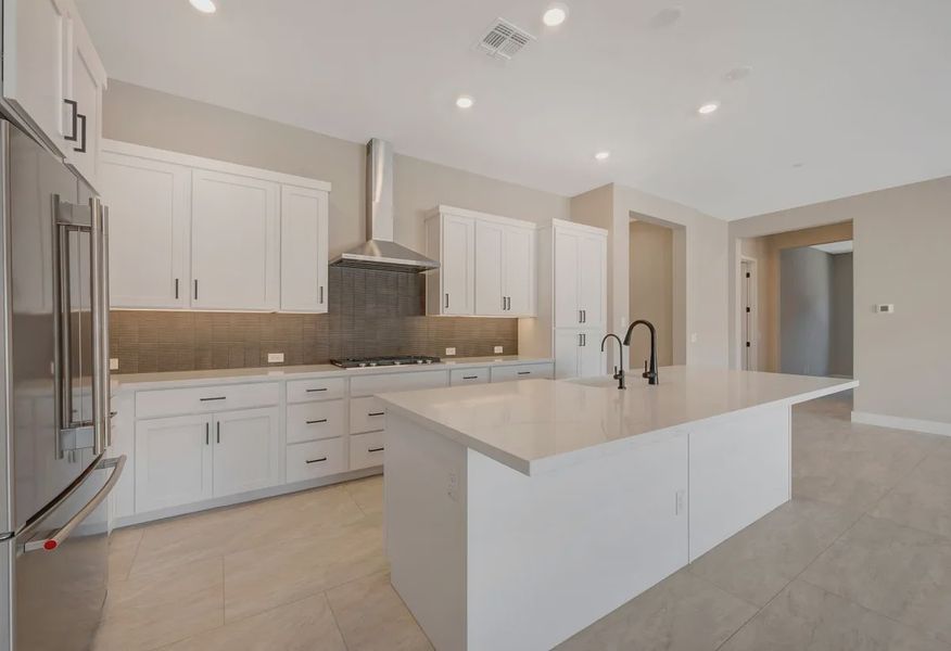 Trilogy Ridgecrest Venture HS 123 Kitchen - 9 of 18