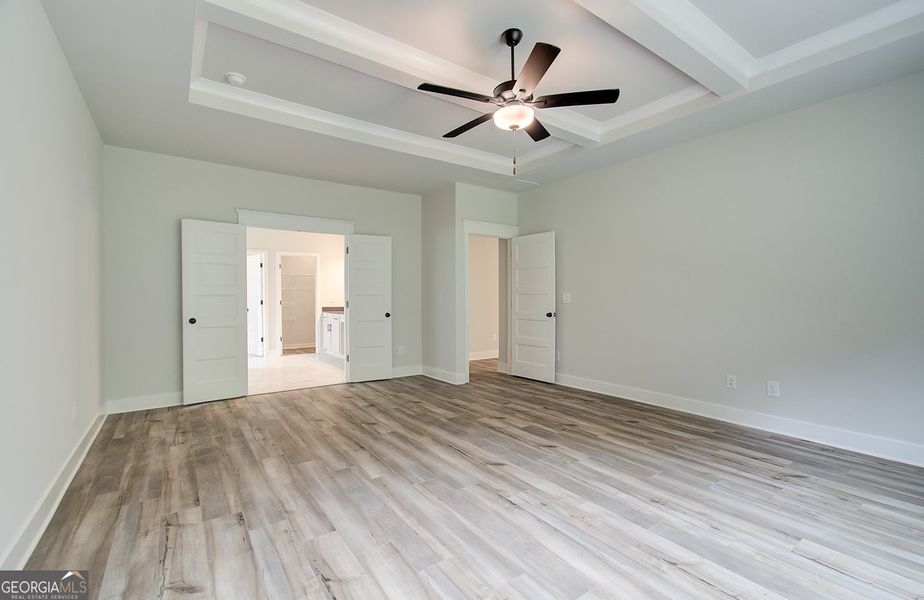 Spacious, unfurnished interior of a new home in Ponderosa Farms Reserve, Gainesville (Image 33).