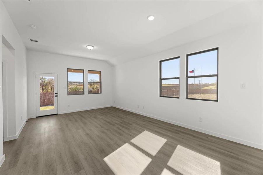 Open Living-Dining Room Open Living-Dining Room