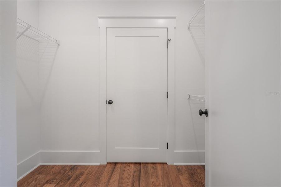 Spacious, unfurnished interior of a new home in , Tampa (Image 43).