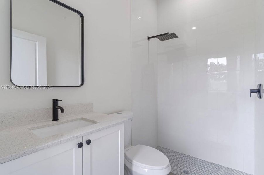 Furnished interior view inside a new home in , Lehigh Acres (Image 6).