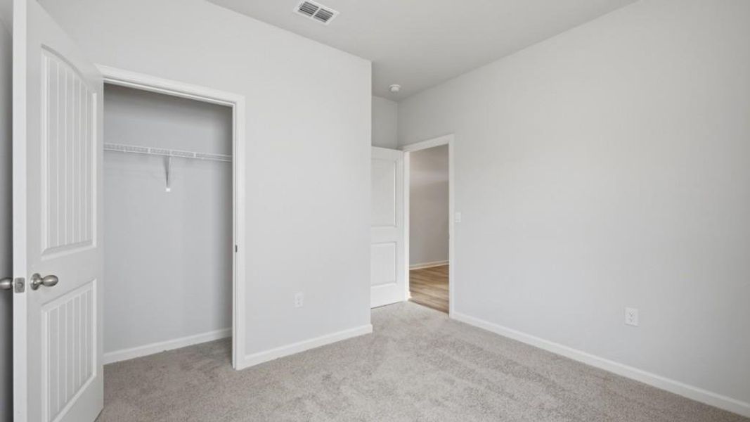 Spacious, unfurnished interior of a new home in Northberry, Rome (Image 28).