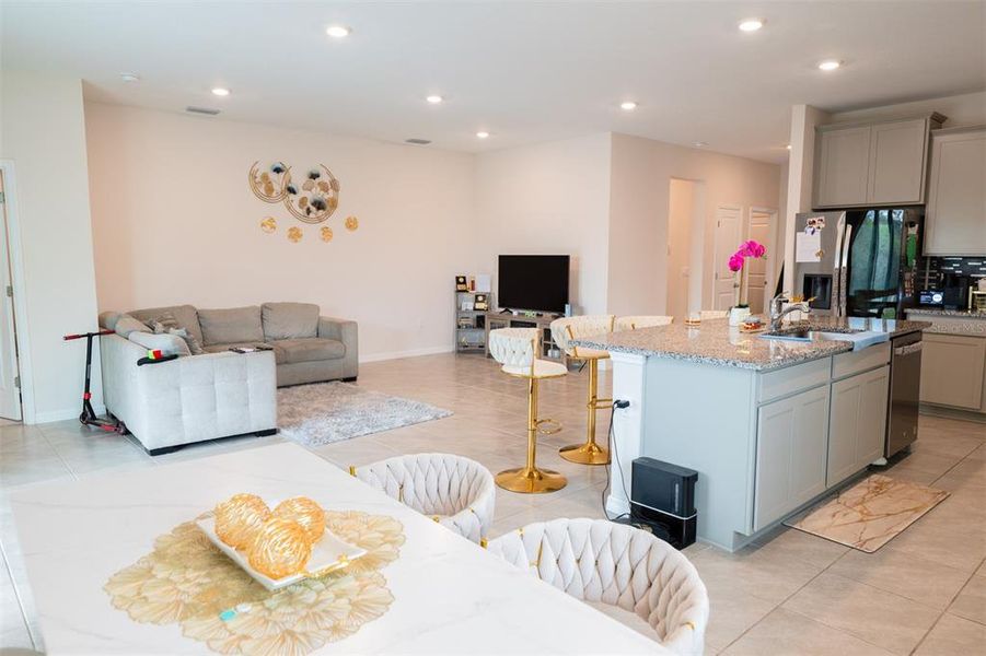 Furnished interior view inside a new home in North Park Isle, Plant City (Image 37).