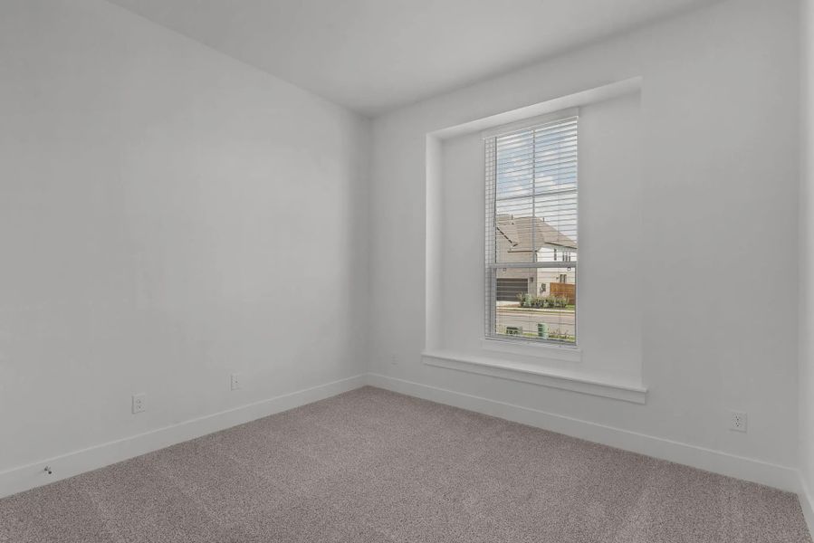 Spacious, unfurnished interior of a new home in Nolina, Georgetown (Image 18).
