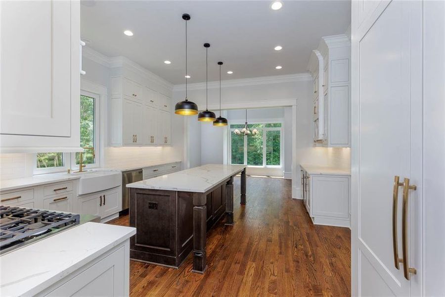 Furnished interior view inside a new home in , Roswell (Image 7).