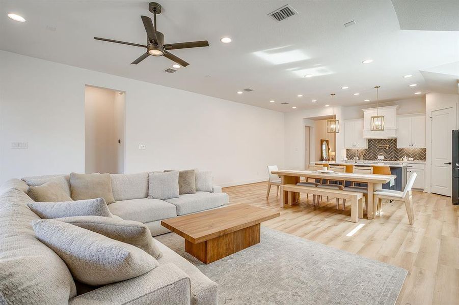 Furnished interior view inside a new home in Walsh 70', Fort Worth (Image 7).