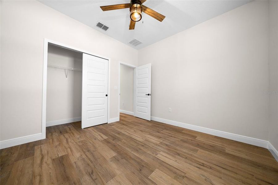 Spacious, unfurnished interior of a new home in , Dunnellon (Image 52).