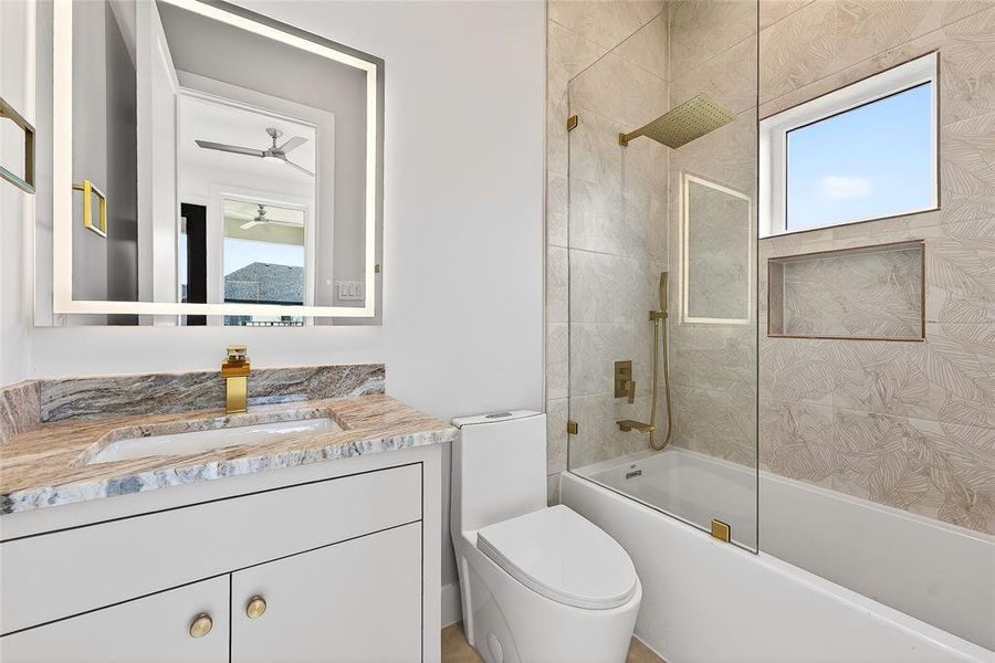 Furnished interior view inside a new home in , Richardson (Image 11).