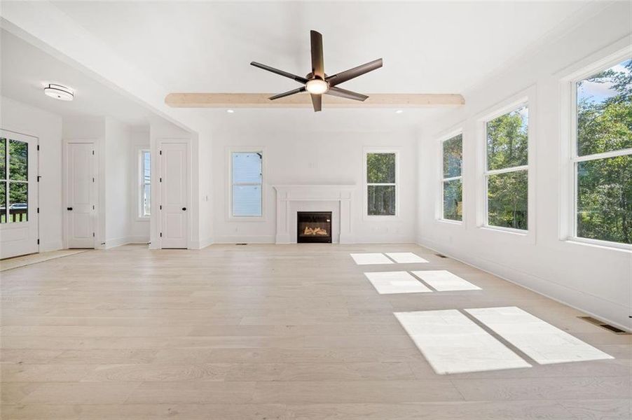 Spacious, unfurnished interior of a new home in , Marietta (Image 19).
