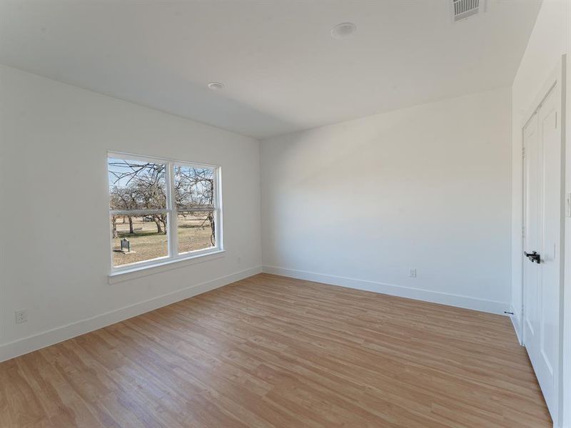 Spacious, unfurnished interior of a new home in , Dallas (Image 17). Spacious, unfurnished interior of a new home in , Dallas (Image 17).