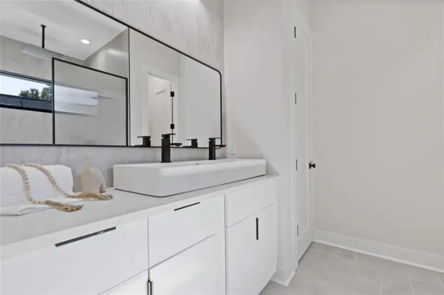 Furnished interior view inside a new home in , Atlanta (Image 34).
