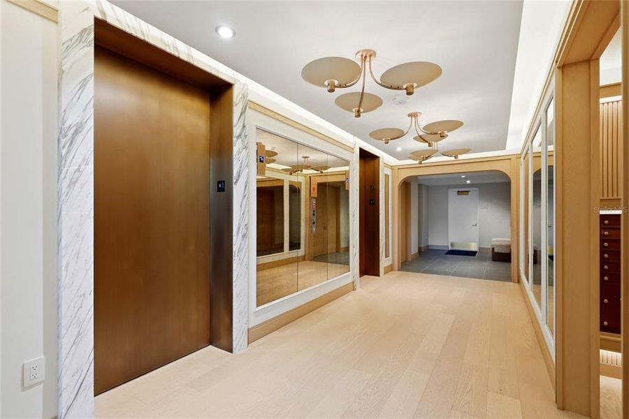 Spacious, unfurnished interior of a new home in The Ritz-Carlton Residences, Tampa (Image 25). Spacious, unfurnished interior of a new home in The Ritz-Carlton Residences, Tampa (Image 25).