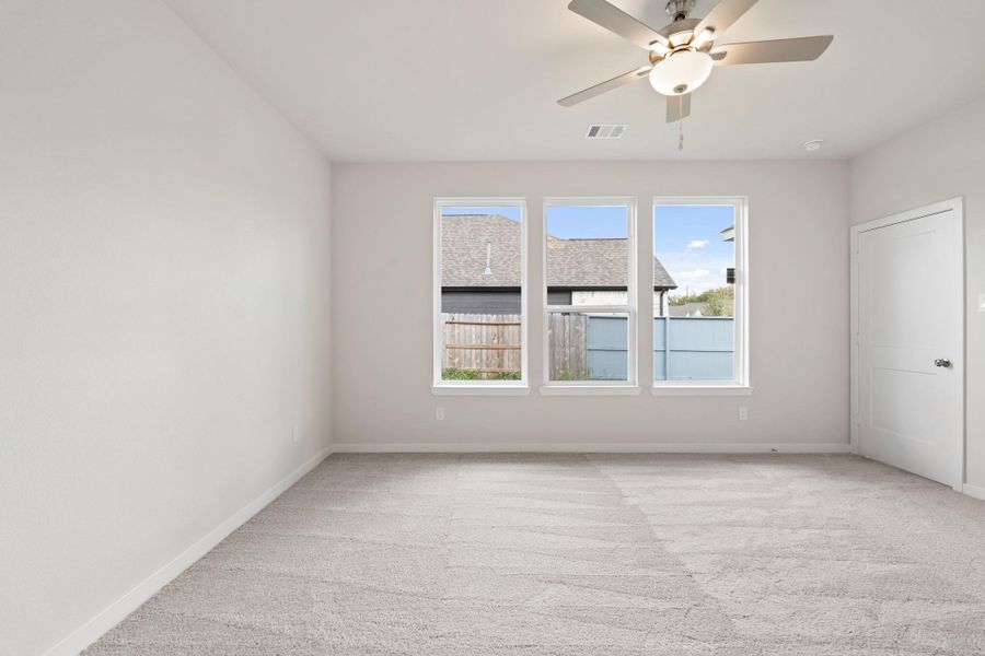 Spacious, unfurnished interior of a new home in Fulshear Lakes 45' at Fulshear Lakes, Fulshear (Image 20). Spacious, unfurnished interior of a new home in Fulshear Lakes 45' at Fulshear Lakes, Fulshear (Image 20).