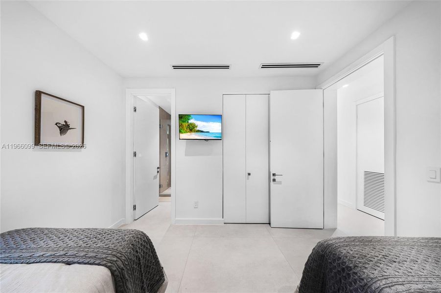 Furnished interior view inside a new home in , Miami (Image 45).