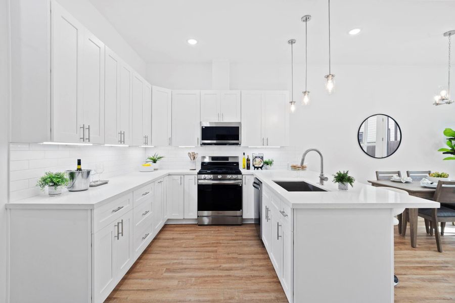 Stunning kitchen with LOADS of upgrades