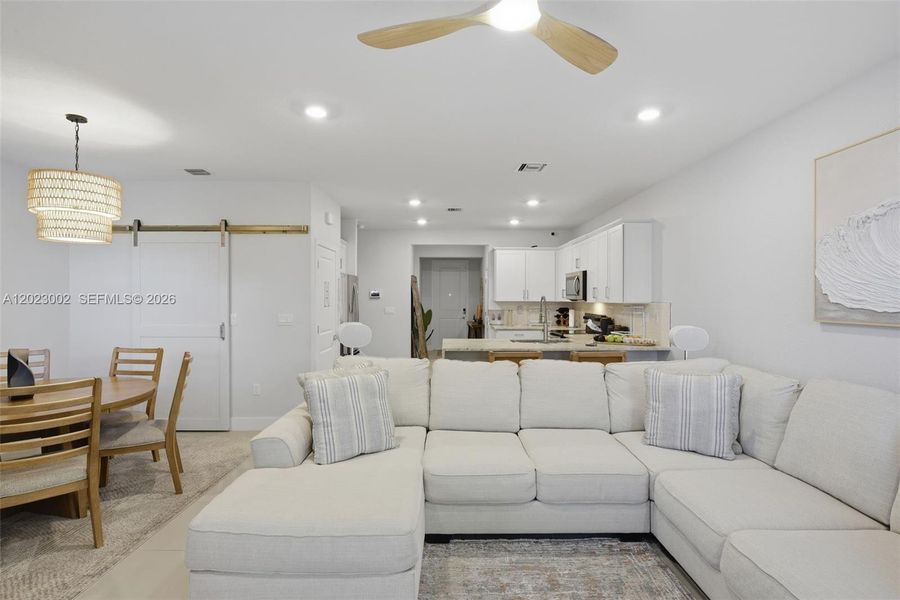 Furnished interior view inside a new home in , Pembroke Pines (Image 4). Furnished interior view inside a new home in , Pembroke Pines (Image 4).