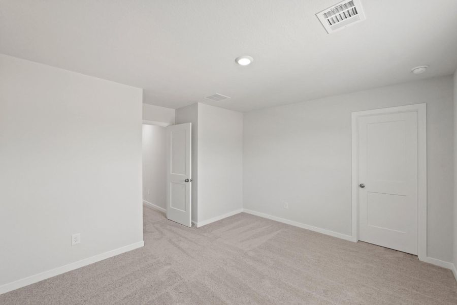 Spacious, unfurnished interior of a new home in Sherwood Glen, Conroe (Image 29). Spacious, unfurnished interior of a new home in Sherwood Glen, Conroe (Image 29).