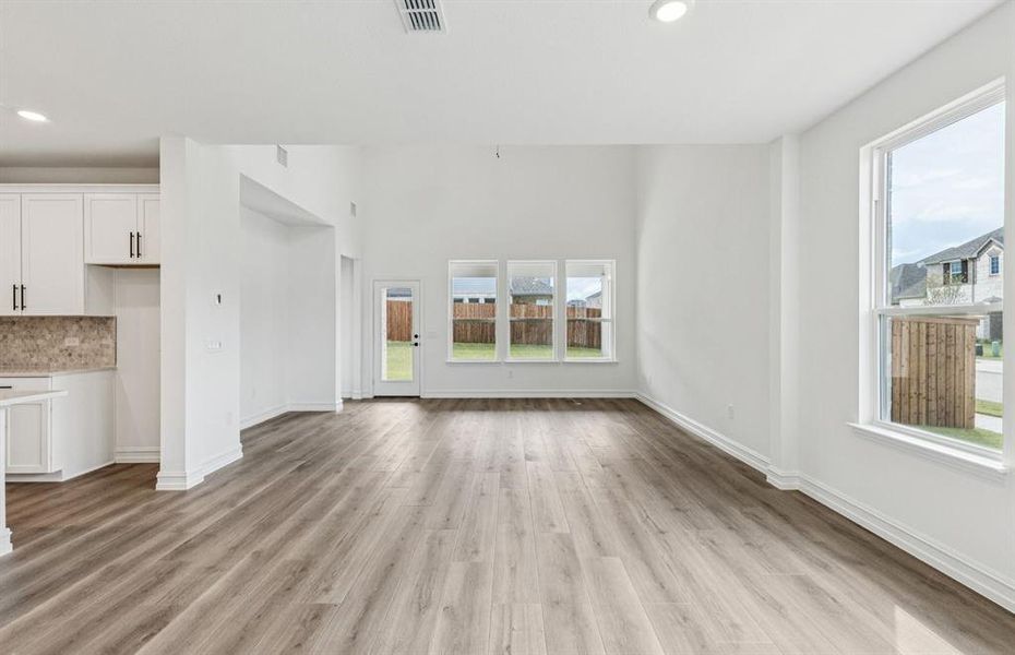 Spacious gathering room Spacious gathering room