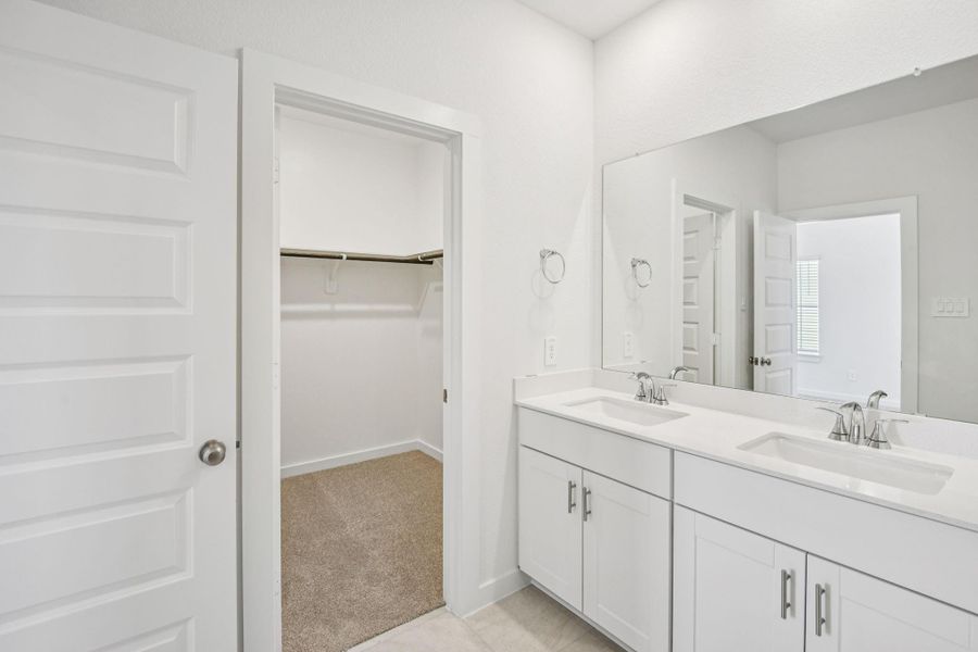 Photo is not of the actual home, but is an inspirational photo of builder’s model home and may depict options, furnishings, and/or decorator features that are not included Photo is not of the actual home, but is an inspirational photo of builder’s model home and may depict options, furnishings, and/or decorator features that are not included