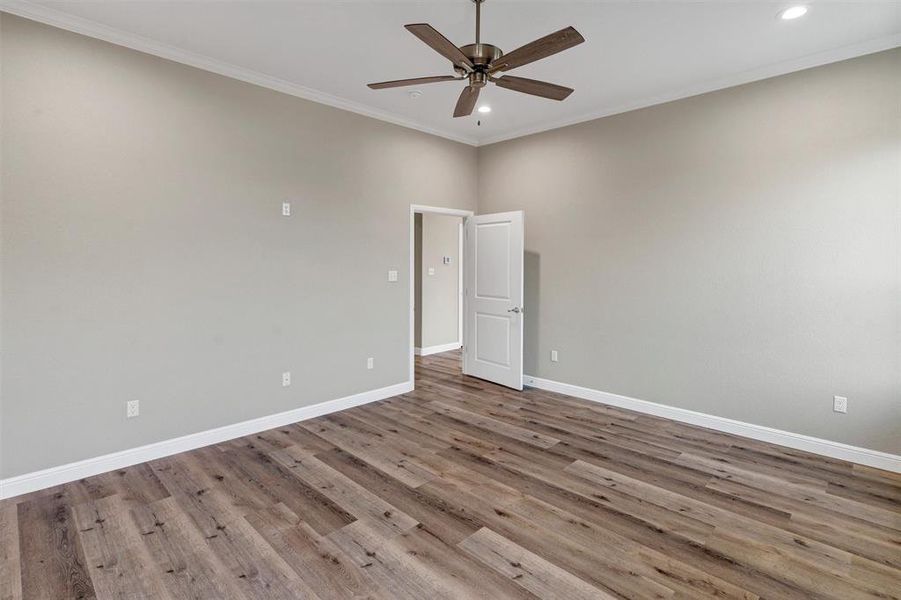 Spacious, unfurnished interior of a new home in , Granbury (Image 26). Spacious, unfurnished interior of a new home in , Granbury (Image 26).