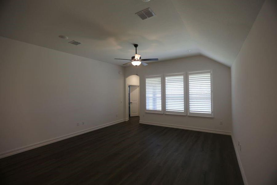Spacious, unfurnished interior of a new home in , McKinney (Image 21).
