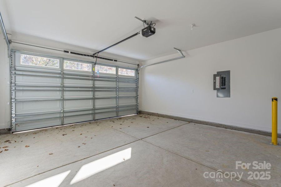 2 Car Garage 2 Car Garage