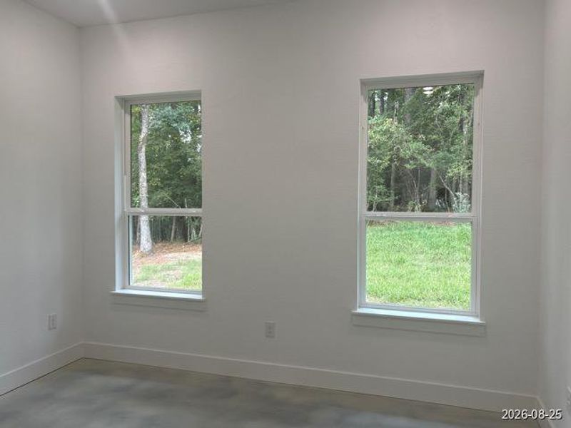 Spacious, unfurnished interior of a new home in , Huntsville (Image 17).