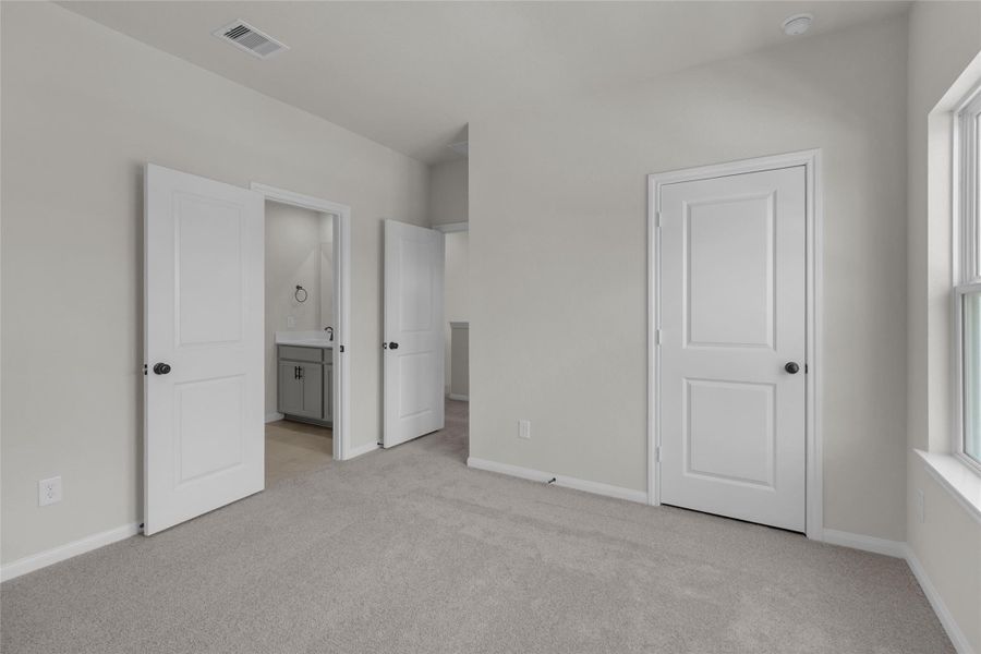 Spacious, unfurnished interior of a new home in Elyson, Katy (Image 39).