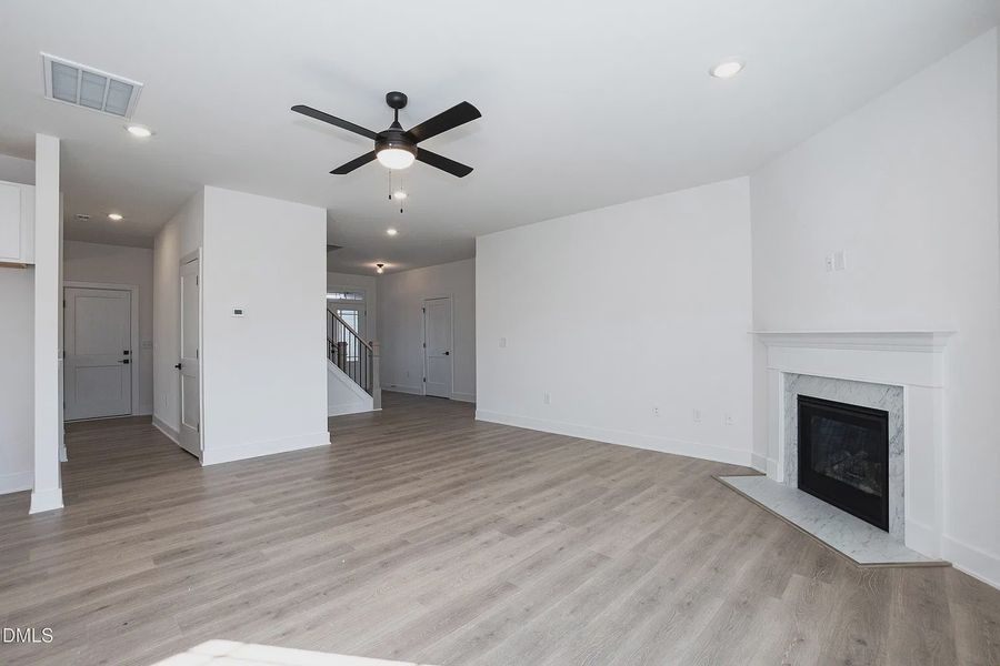 Spacious, unfurnished interior of a new home in Jackson Ridge, Pikeville (Image 14).