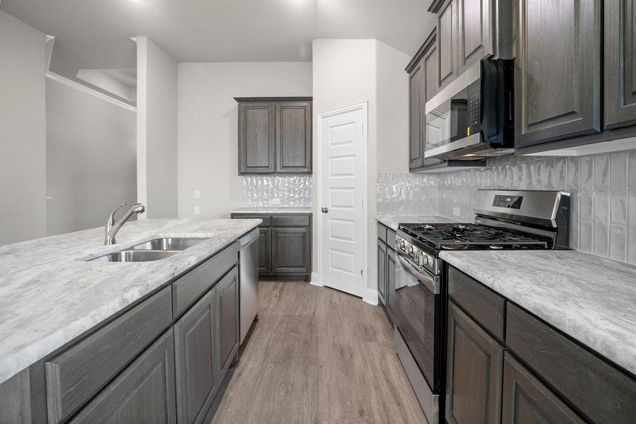 Furnished interior view inside a new home in Fox Landing, Caddo Mills (Image 10).
